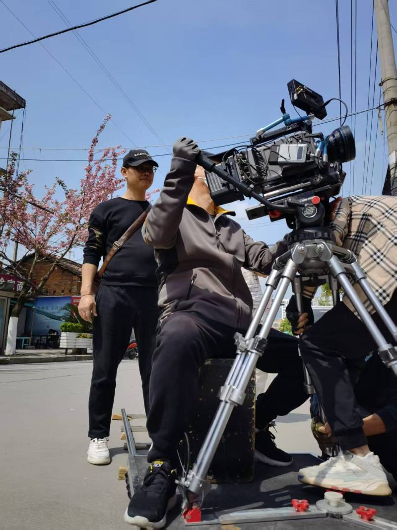 桐柏县广告片拍摄：快消品牌爆款之选，网感内容适配社媒传播！